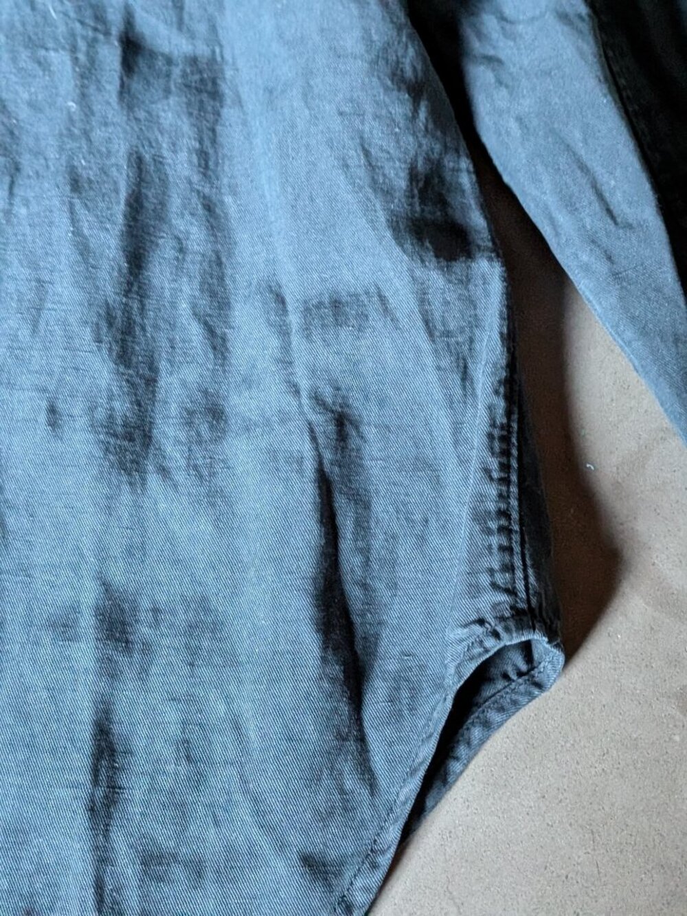 AYR | Button-Up Shirt in Dark Teal - Picture 15 of 16